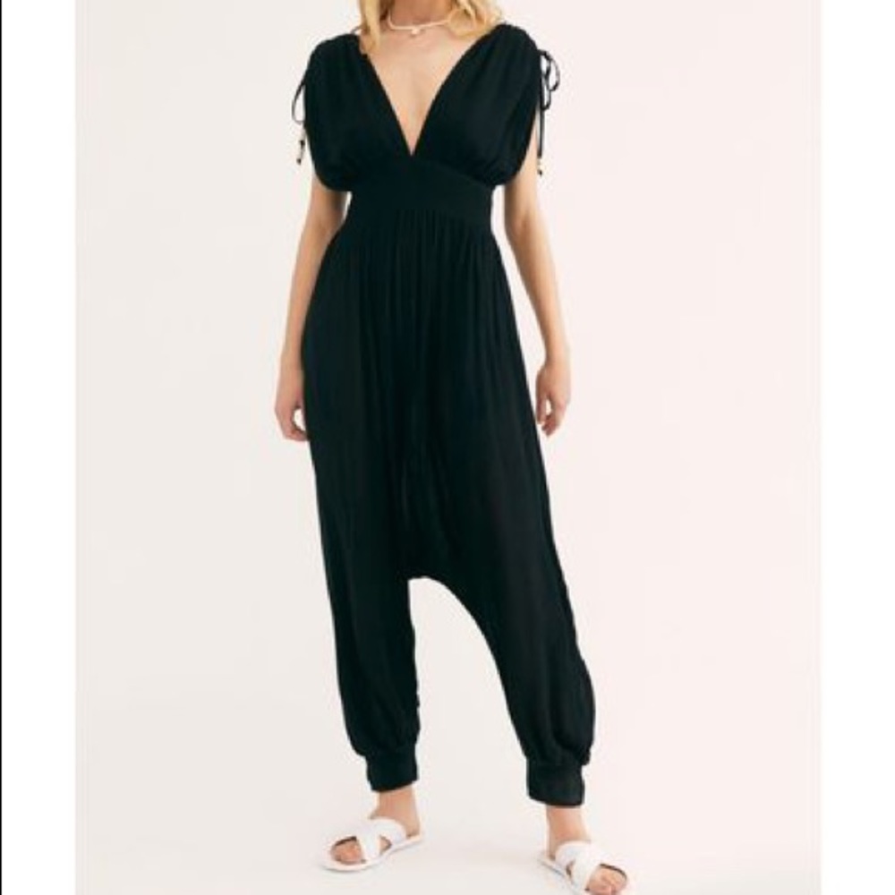 Free People - jumpsuit size M - harem silhouette